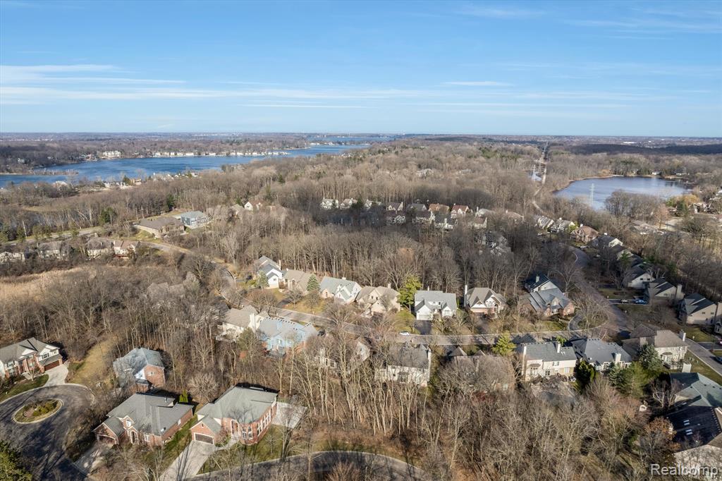 4746 Woodbine Circle