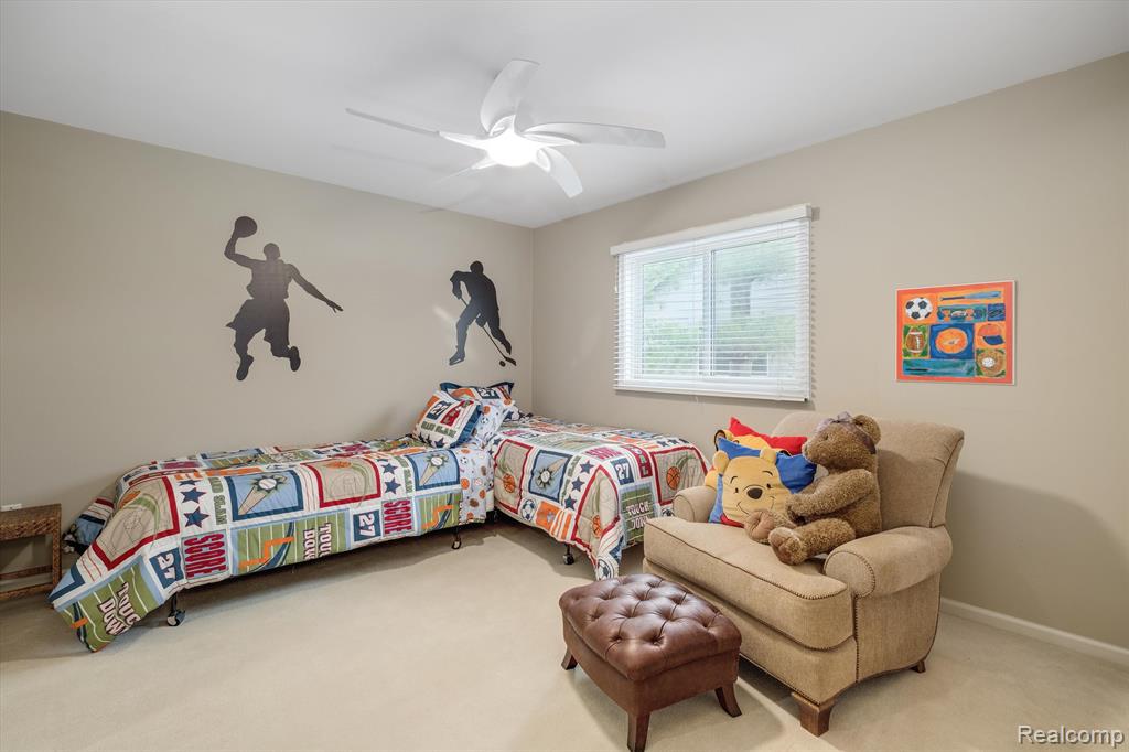 4746 Woodbine Circle