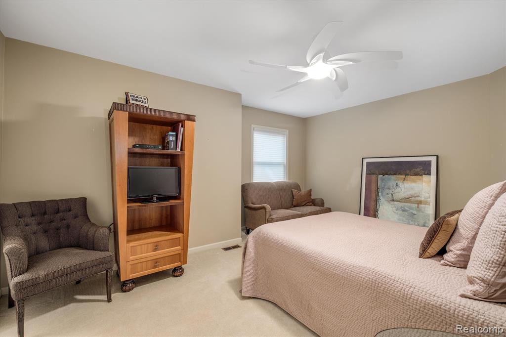 4746 Woodbine Circle