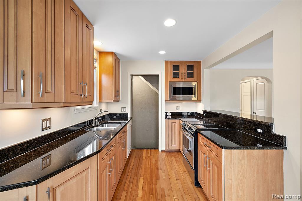 2989 Oakshire Avenue