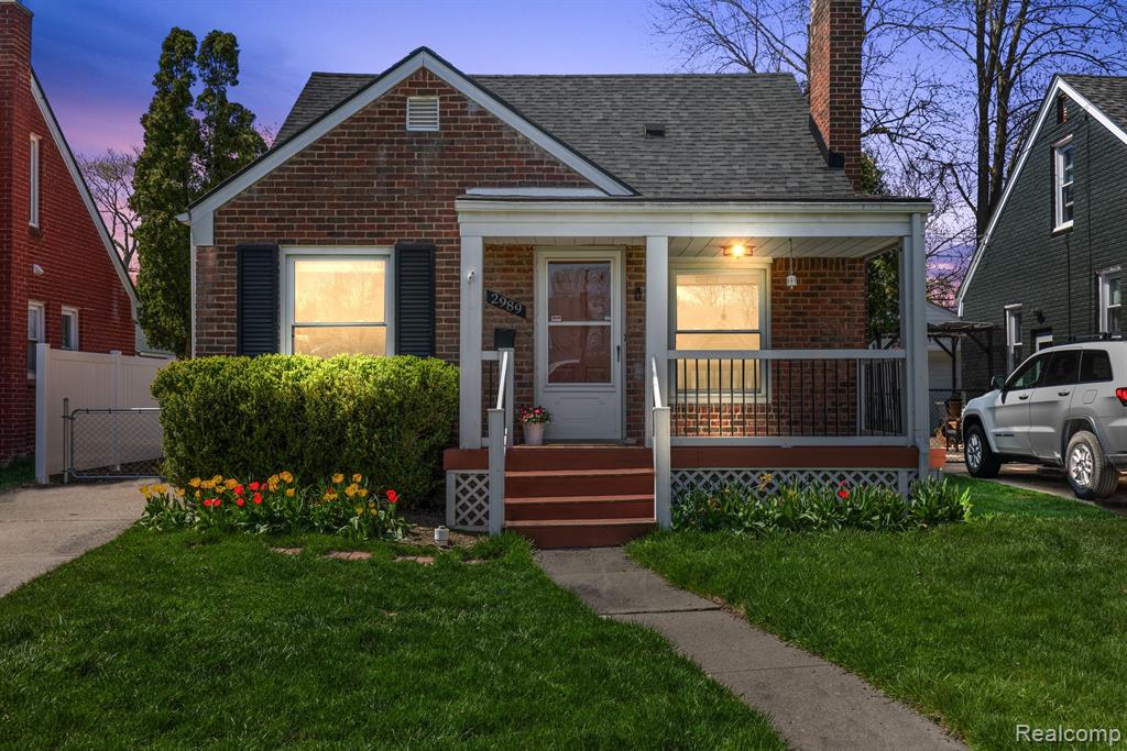 2989 Oakshire Avenue