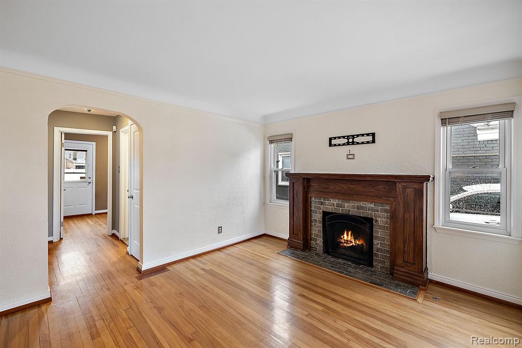 2989 Oakshire Avenue