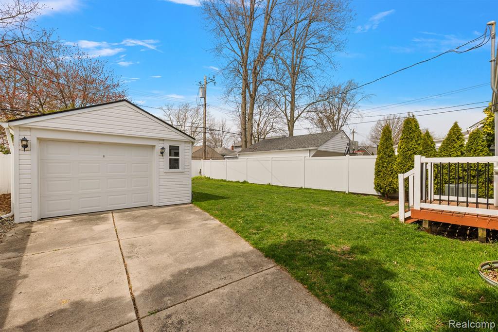 2989 Oakshire Avenue