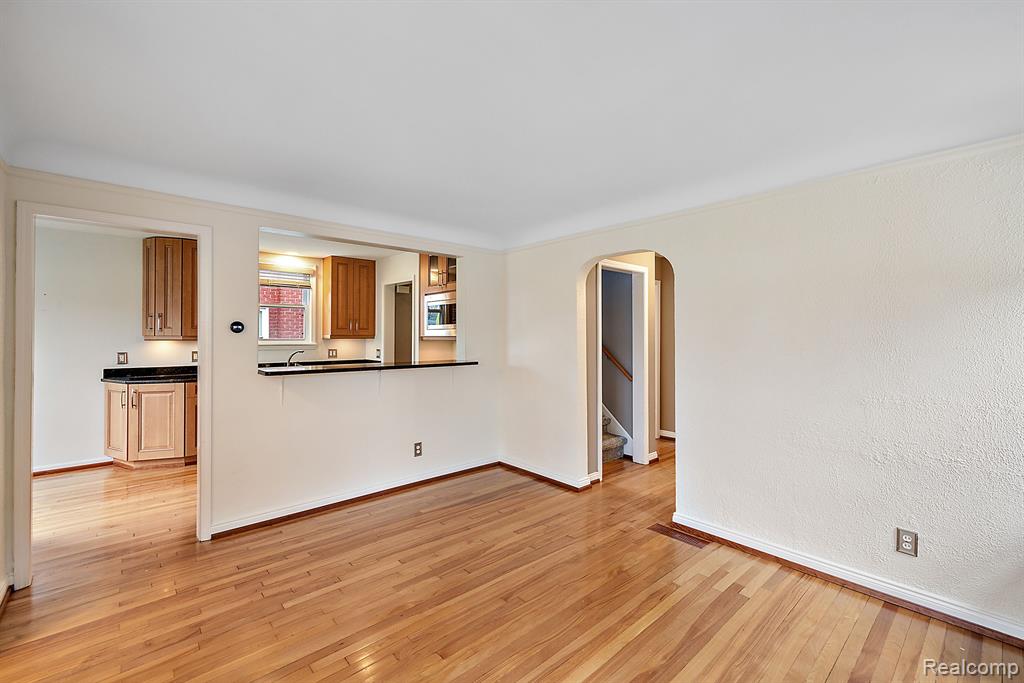 2989 Oakshire Avenue