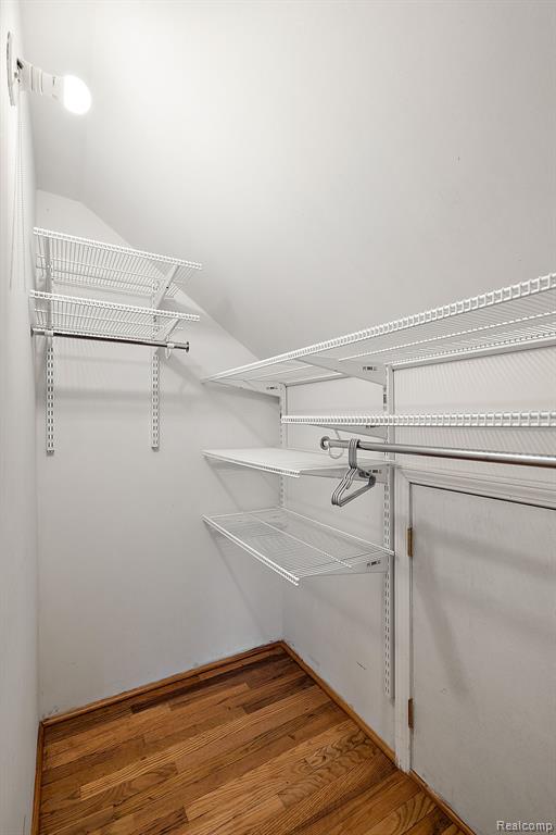 2989 Oakshire Avenue