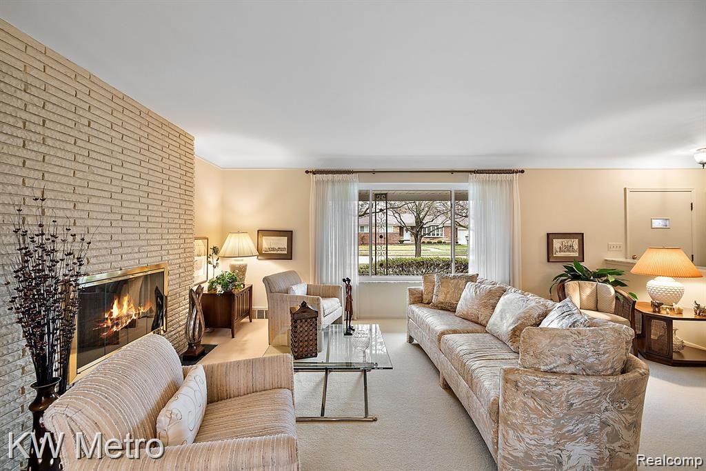 18950 Skyline Street