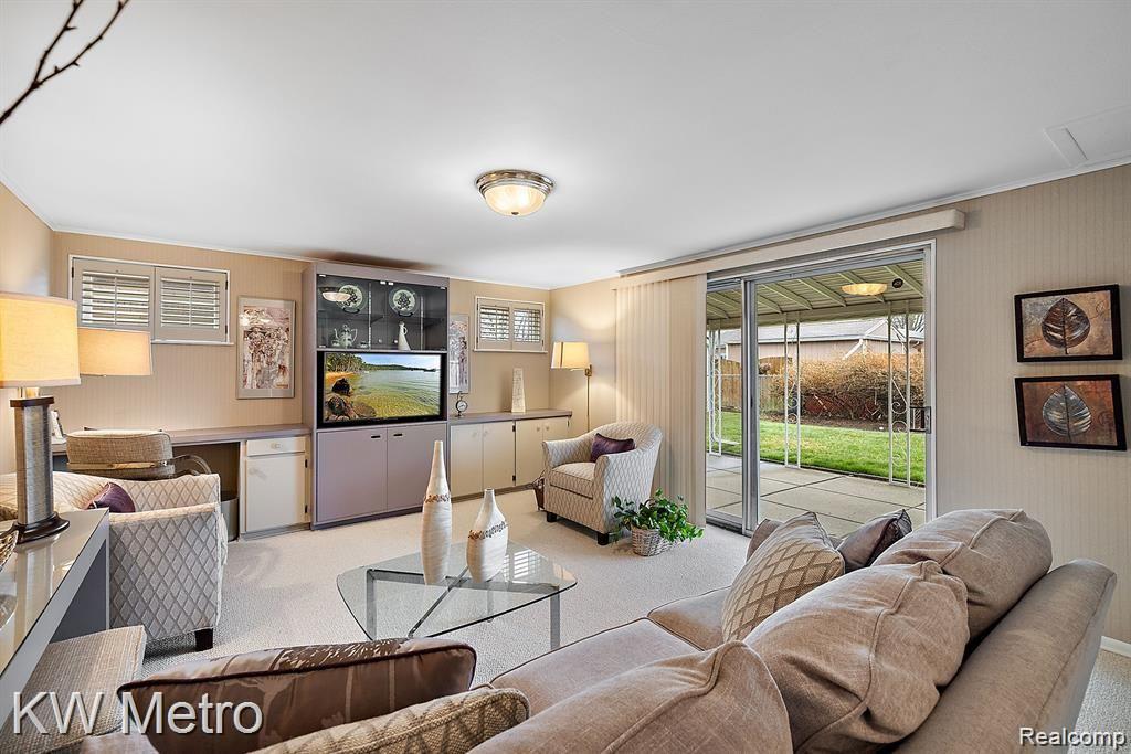 18950 Skyline Street