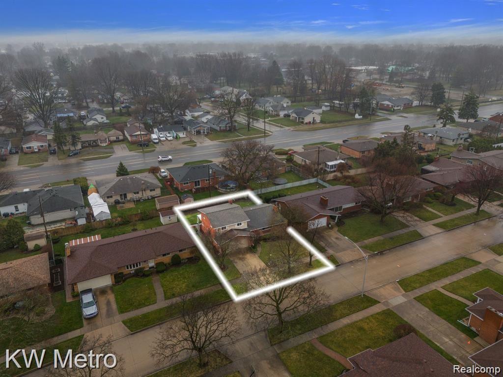 18950 Skyline Street