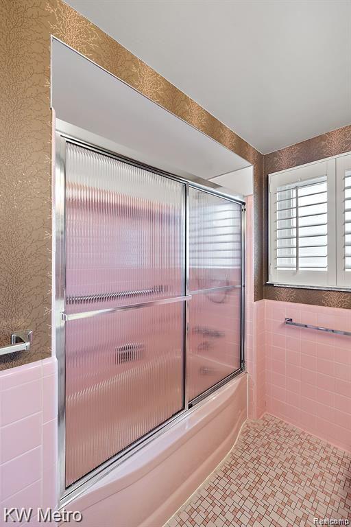 18950 Skyline Street