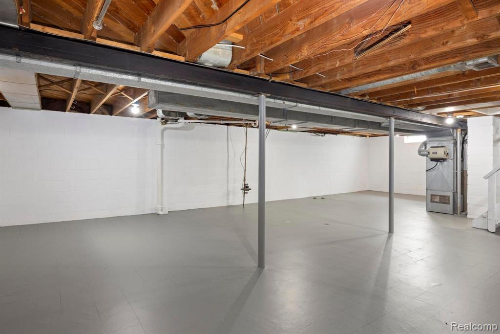 21901 Whitmore Street