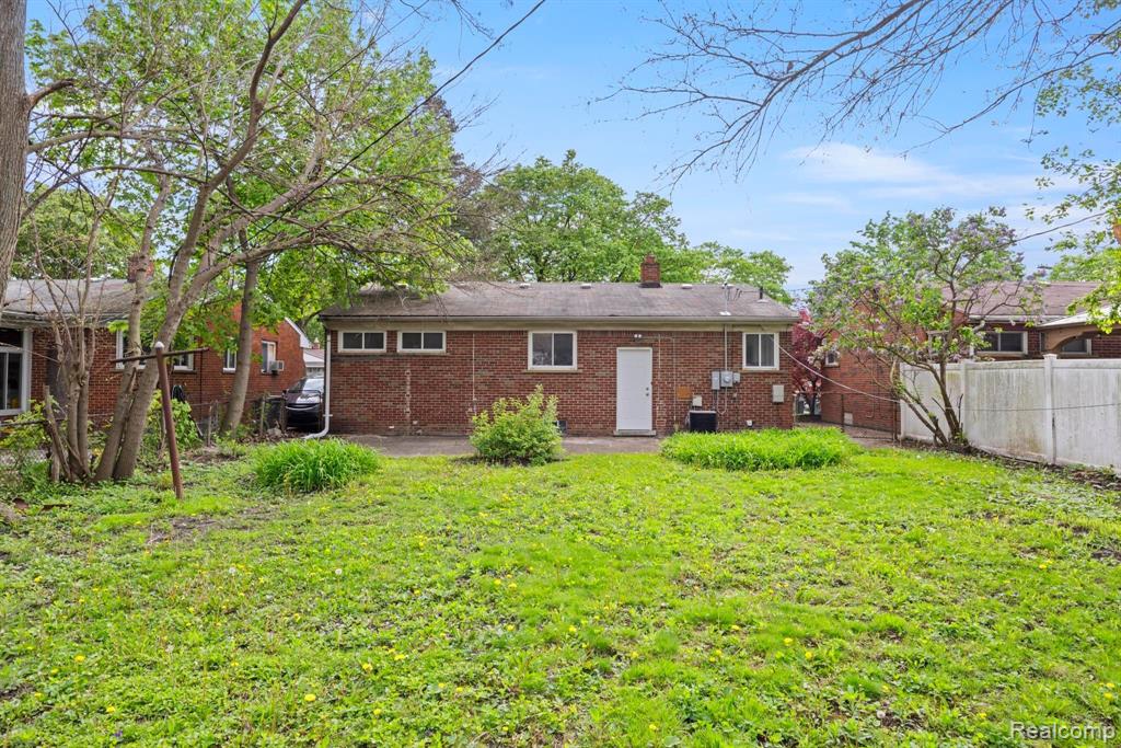 21901 Whitmore Street