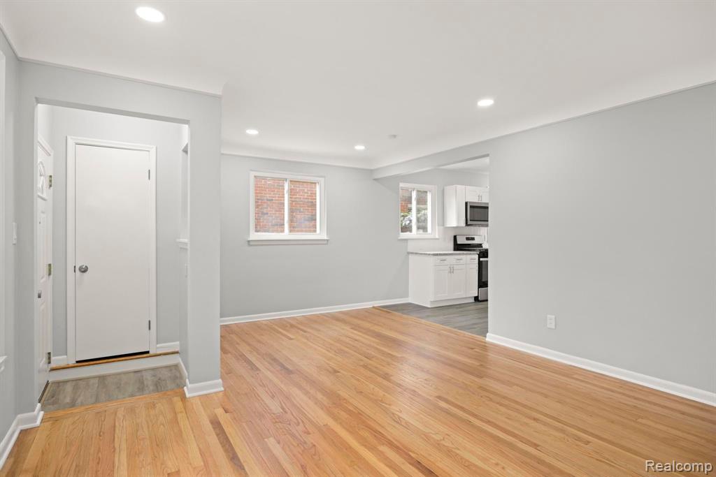 21901 Whitmore Street