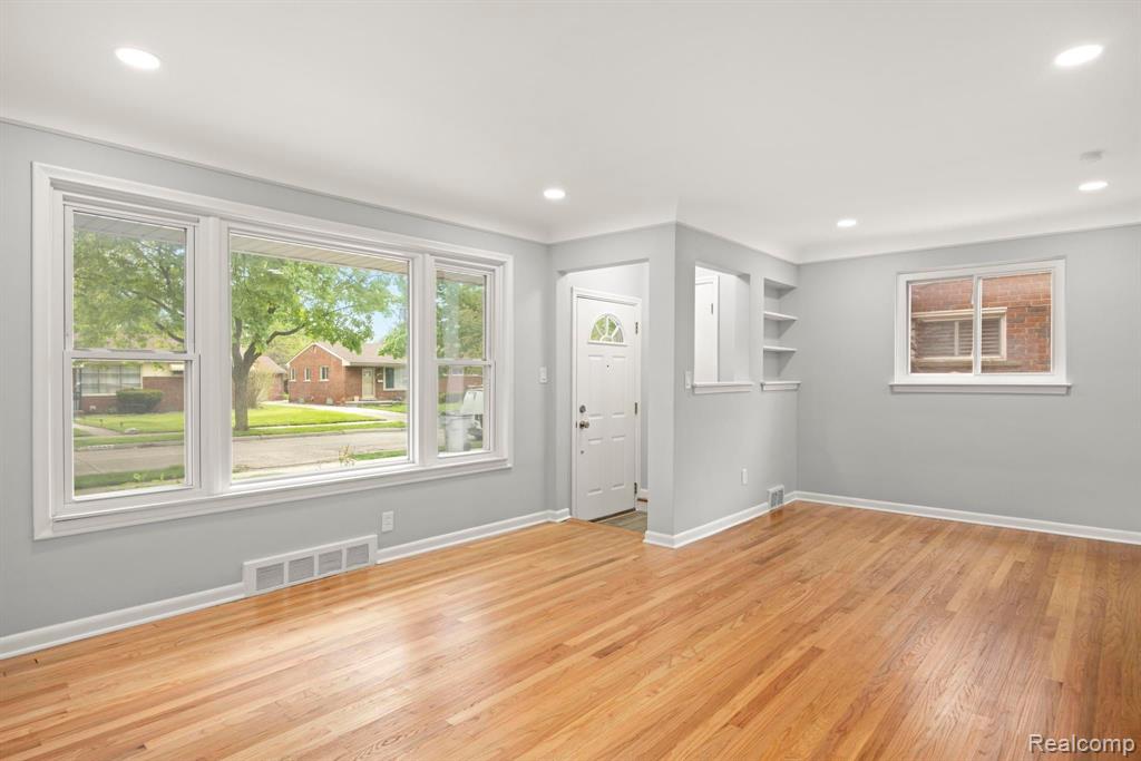 21901 Whitmore Street