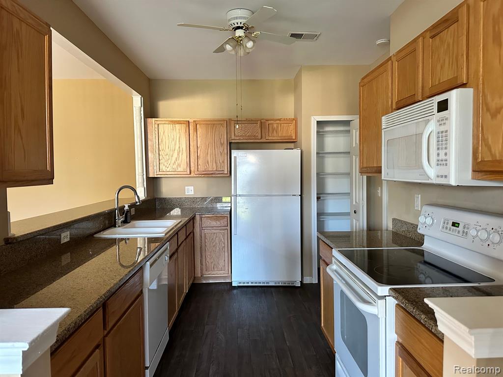 1936 Flagstone Circle # 93