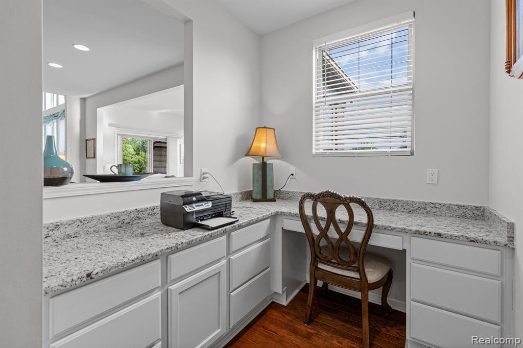 166 Oakland Crest Drive