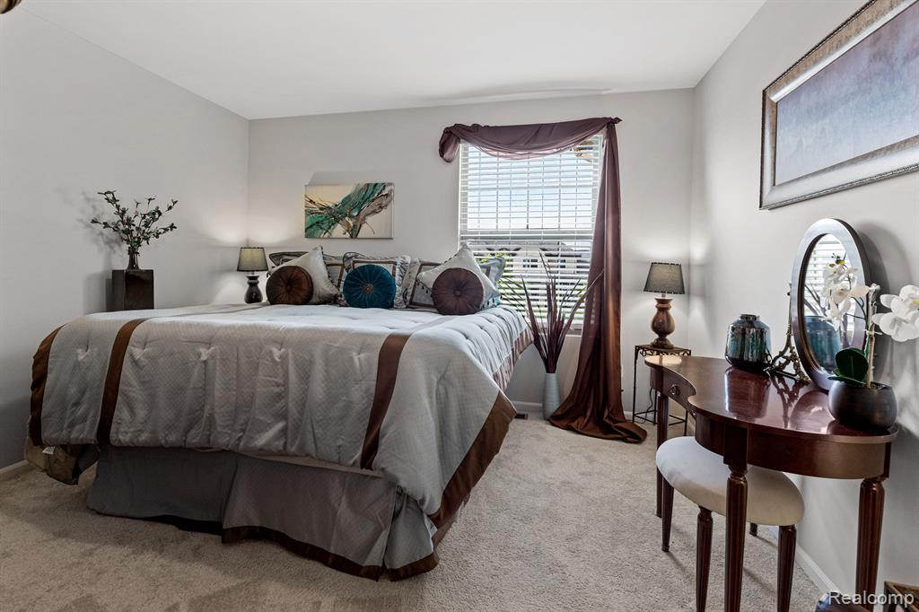 166 Oakland Crest Drive