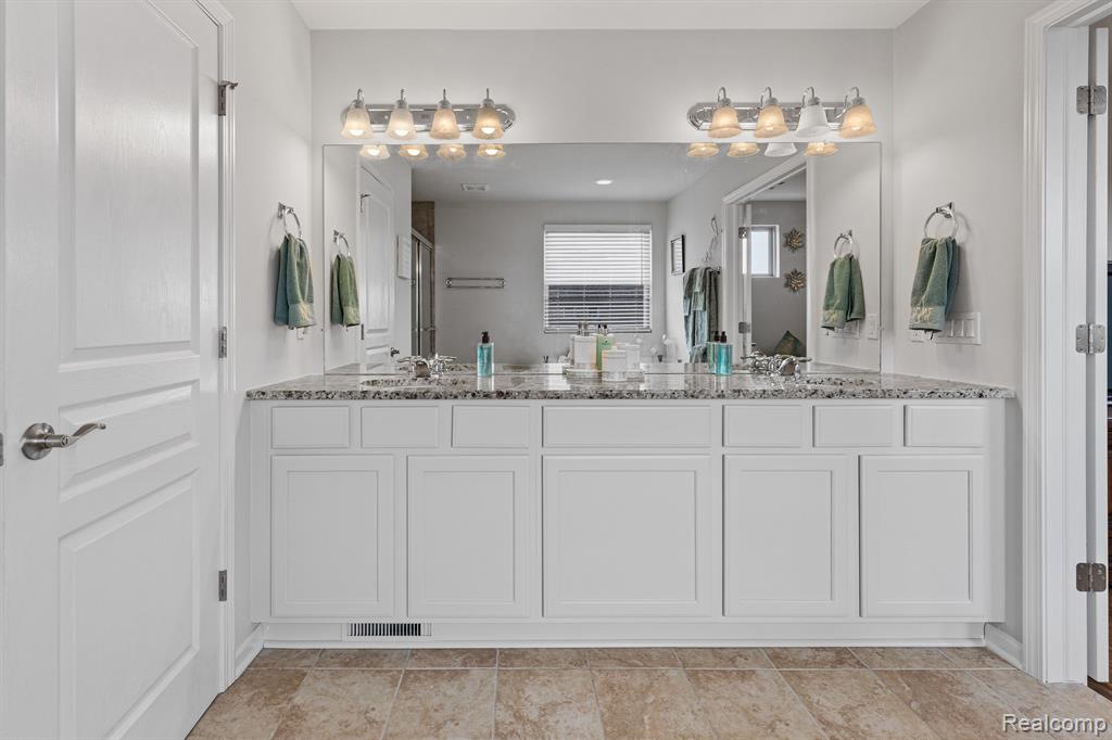 166 Oakland Crest Drive