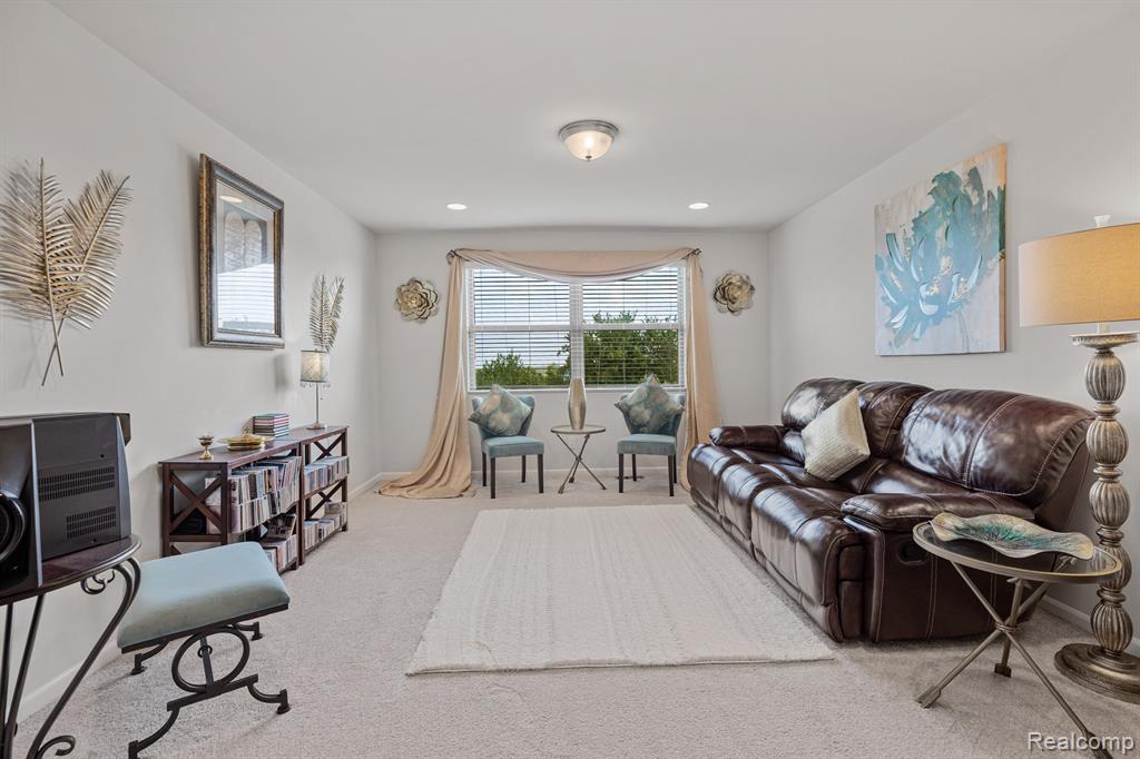 166 Oakland Crest Drive