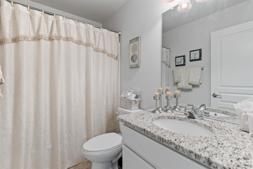 166 Oakland Crest Drive