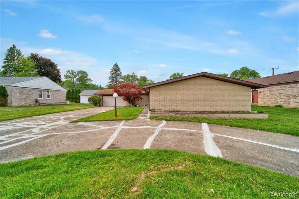 19880 Hazelhurst Street