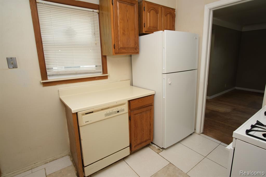 6381 Memorial Avenue