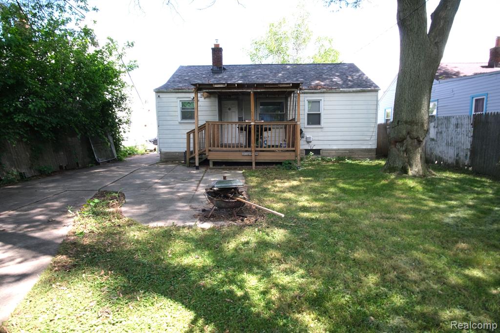 6381 Memorial Avenue