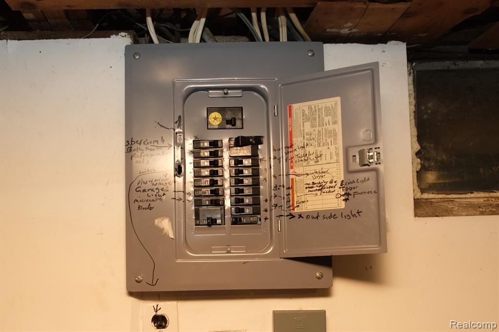 6381 Memorial Avenue