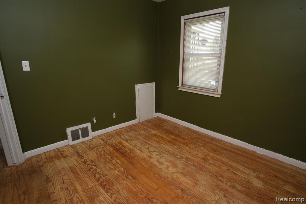 6381 Memorial Avenue