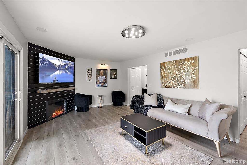 25470 Quarter Deck Street