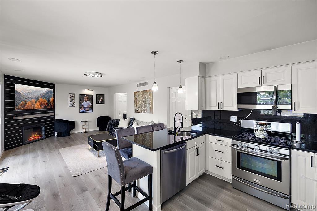 25470 Quarter Deck Street