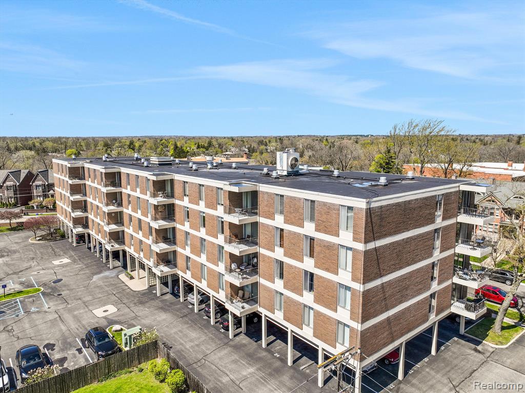 600 W Brown Street # 410