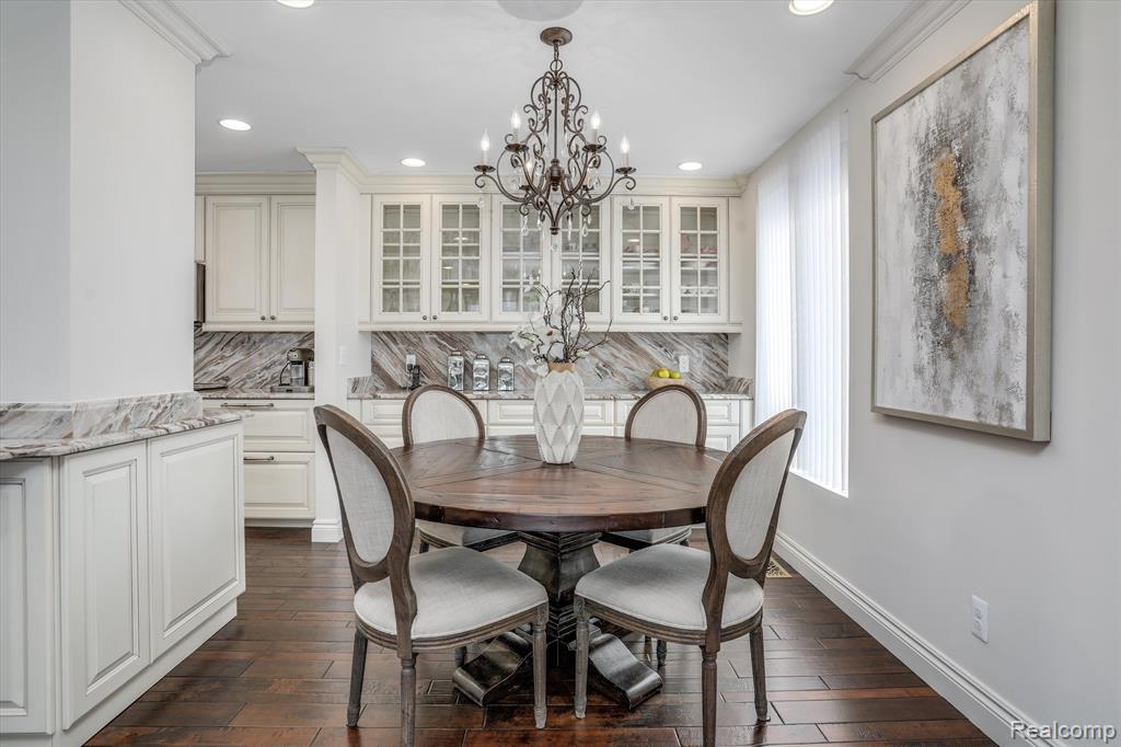 600 W Brown Street # 410