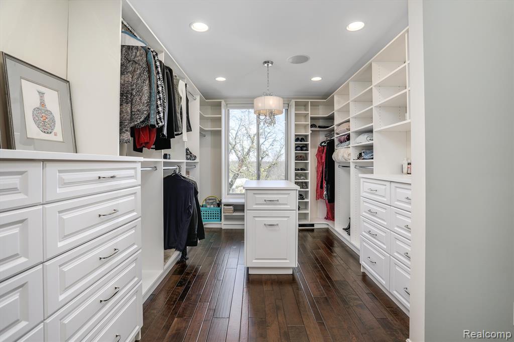 600 W Brown Street # 410