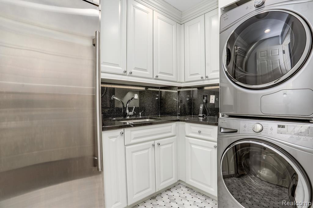 600 W Brown Street # 410