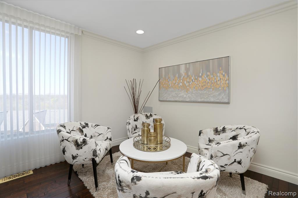 600 W Brown Street # 410