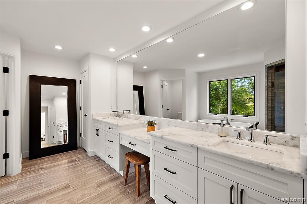 3486 W Bradford Drive