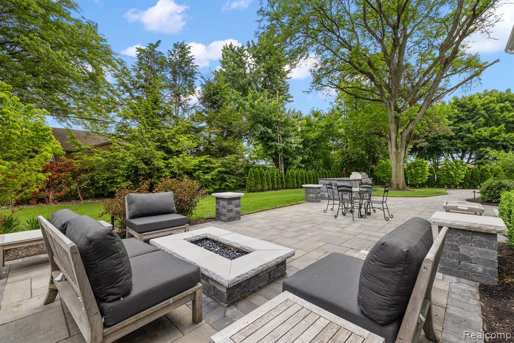 3486 W Bradford Drive