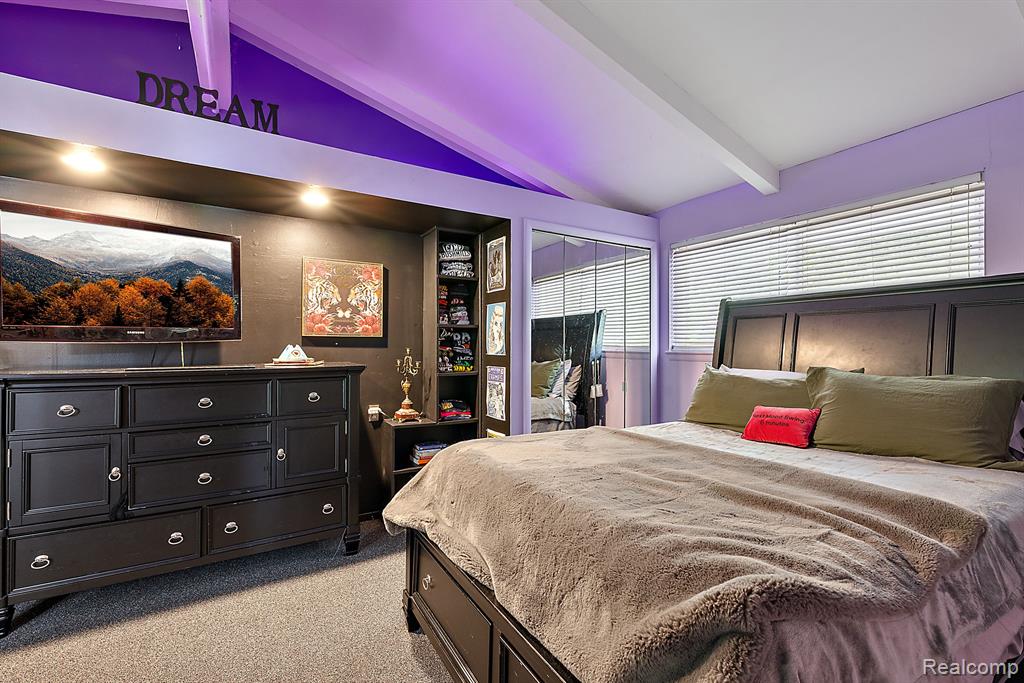 3110 W Long Lake Road