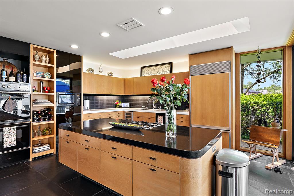 3110 W Long Lake Road