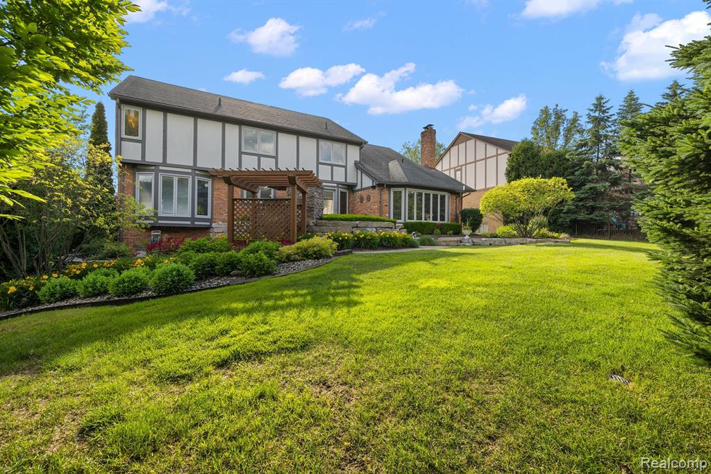 54416 Ridgeview Drive