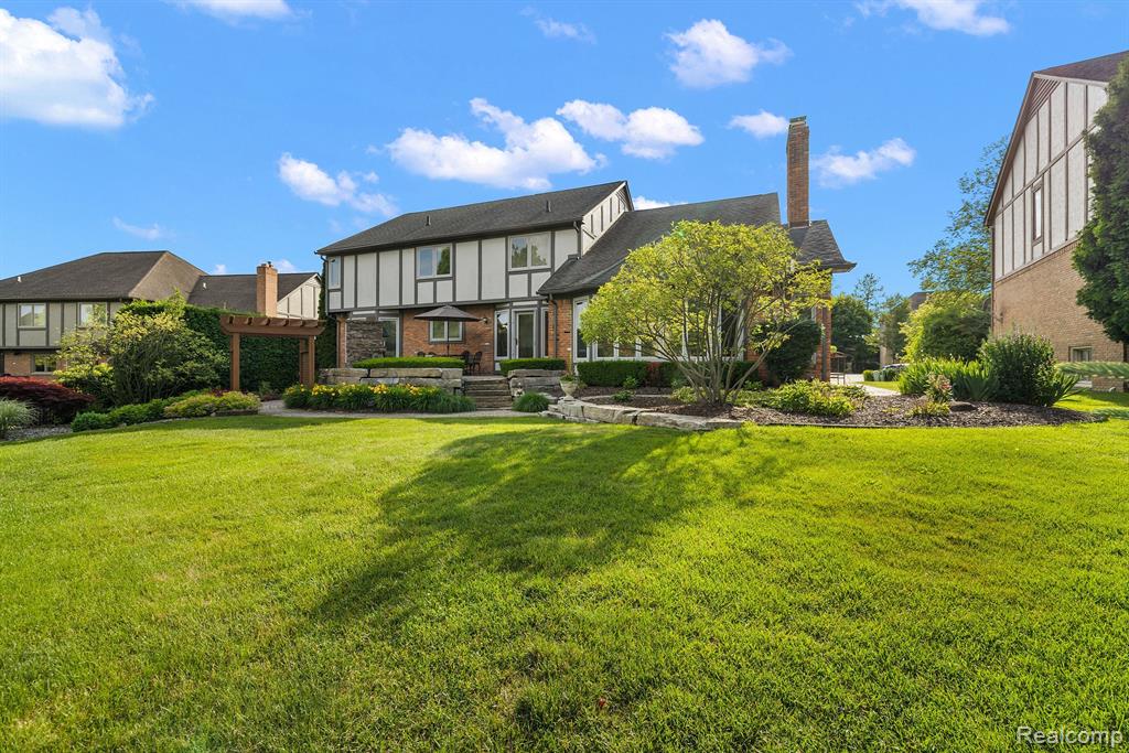 54416 Ridgeview Drive