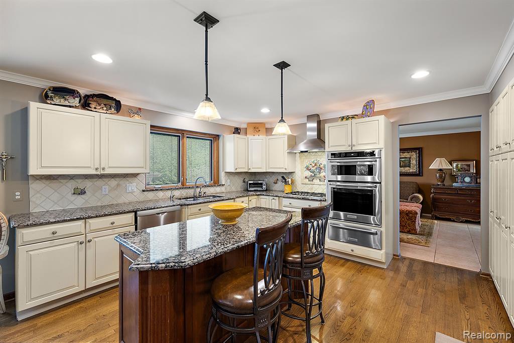 54416 Ridgeview Drive