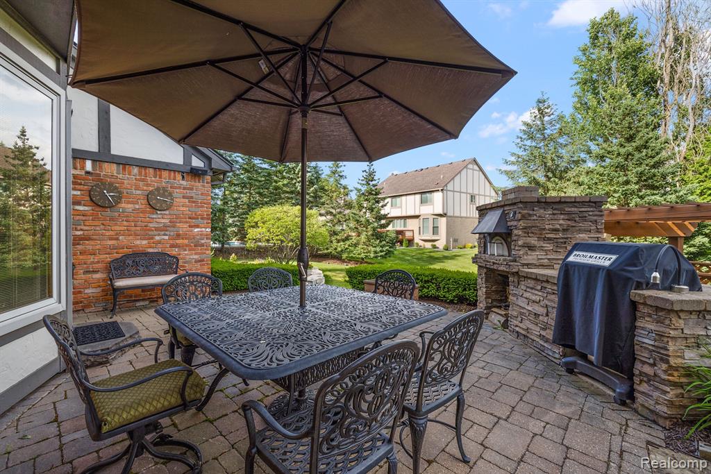 54416 Ridgeview Drive