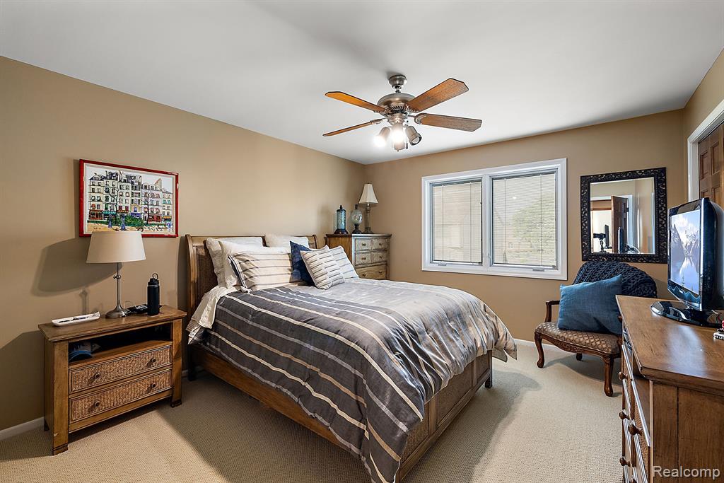 54416 Ridgeview Drive