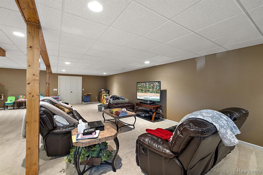 54416 Ridgeview Drive