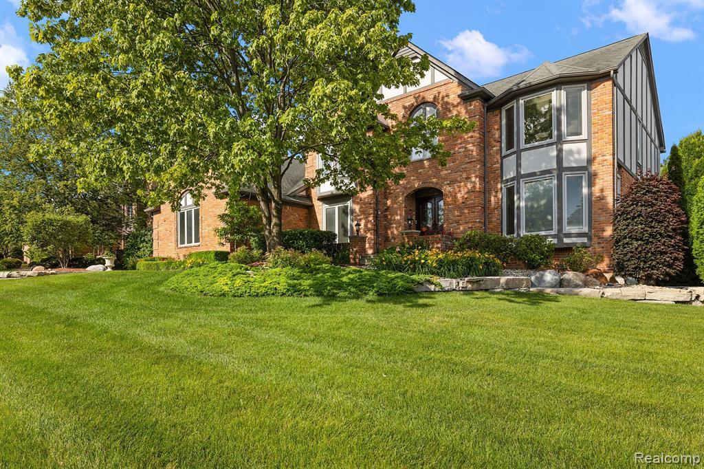 54416 Ridgeview Drive