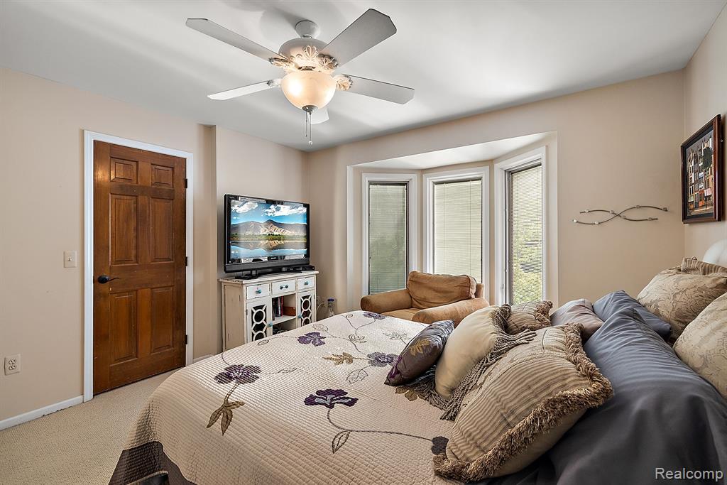 54416 Ridgeview Drive