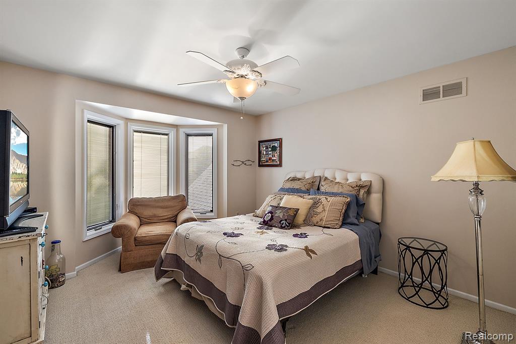 54416 Ridgeview Drive