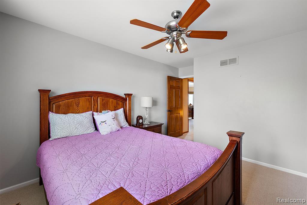 54416 Ridgeview Drive