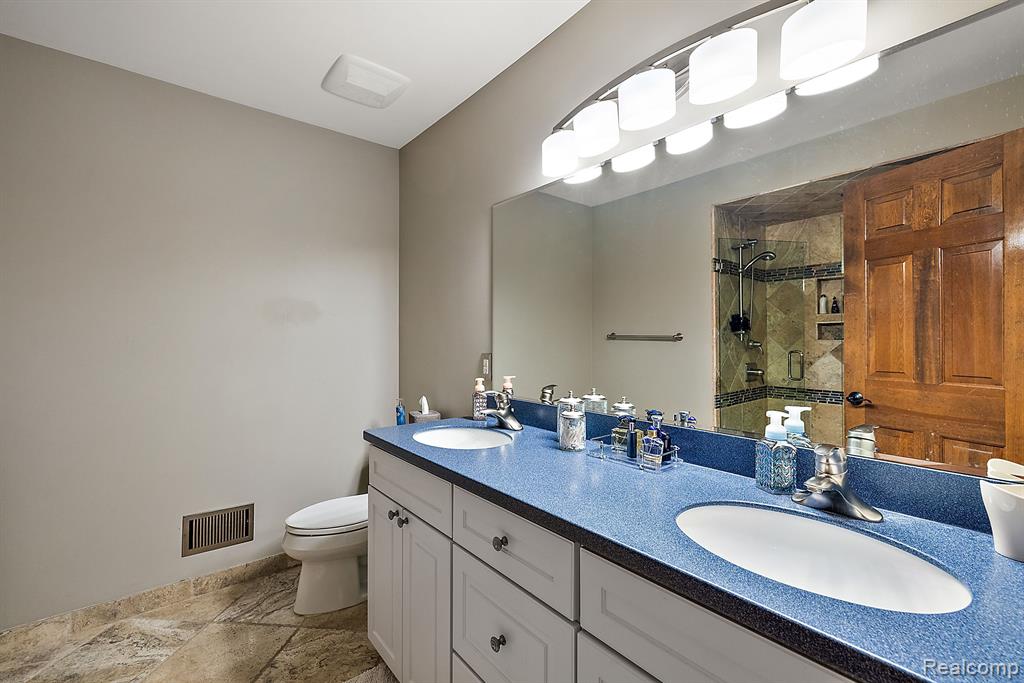 54416 Ridgeview Drive